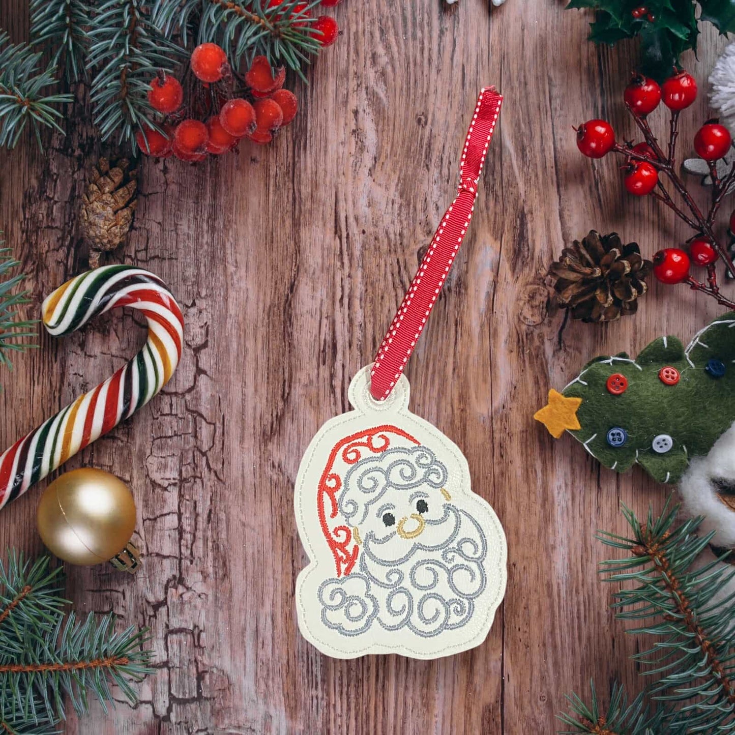 ITH Christmas Santa Swirl Ornament
