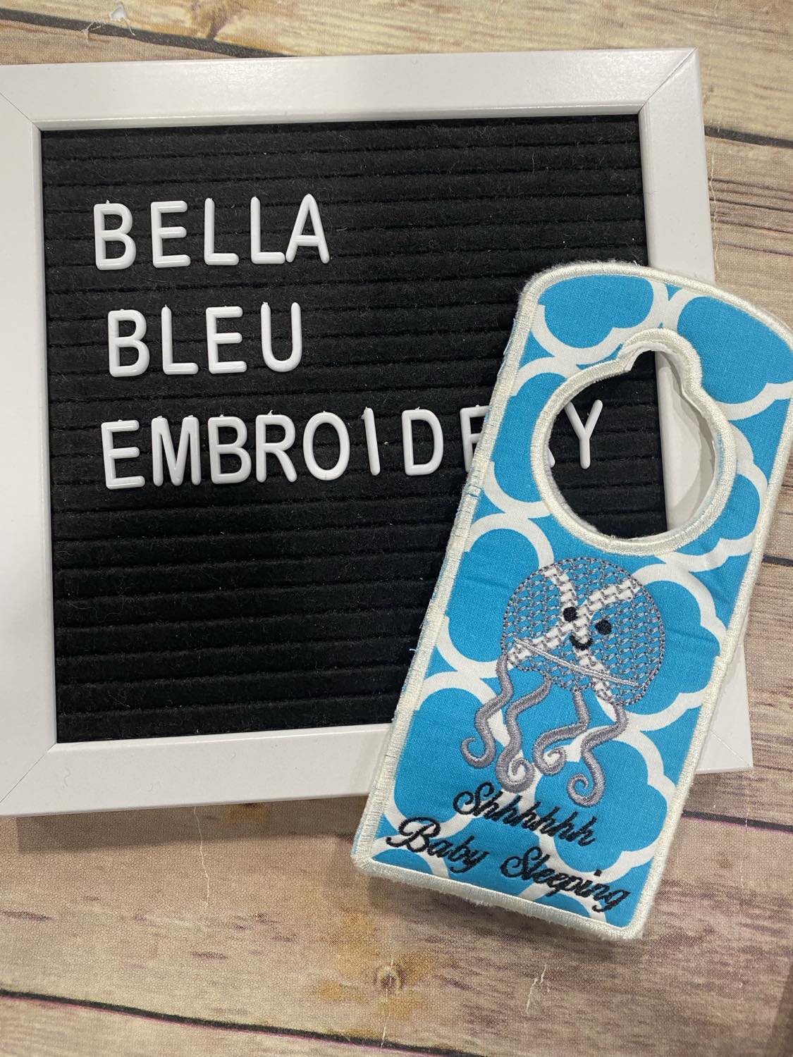 ITH Baby Jellyfish Door Hanger