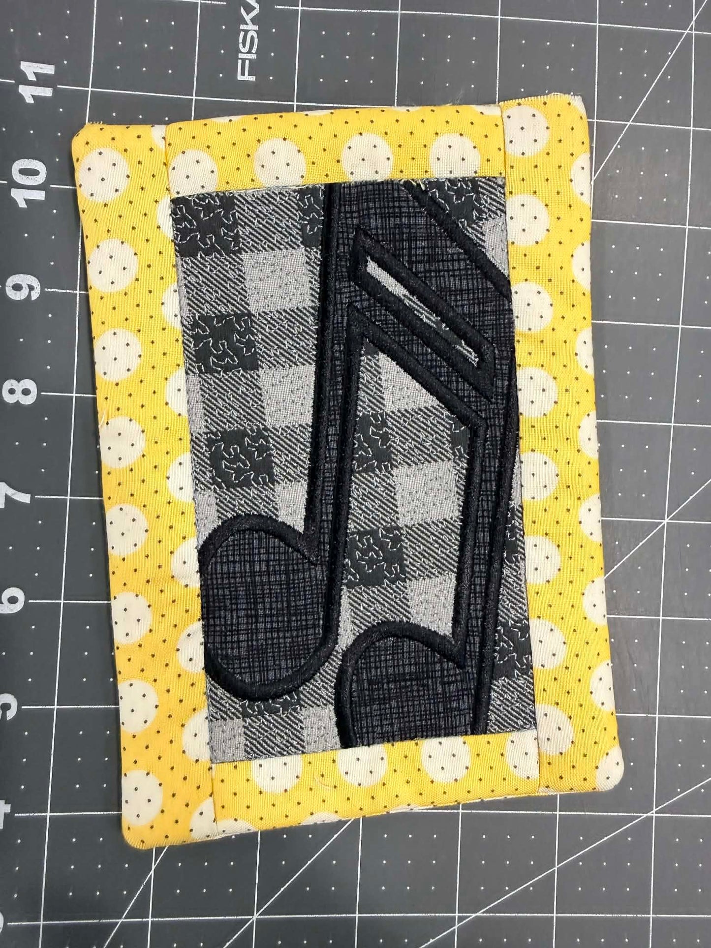 Eighth Note Music ITH Mug Rug