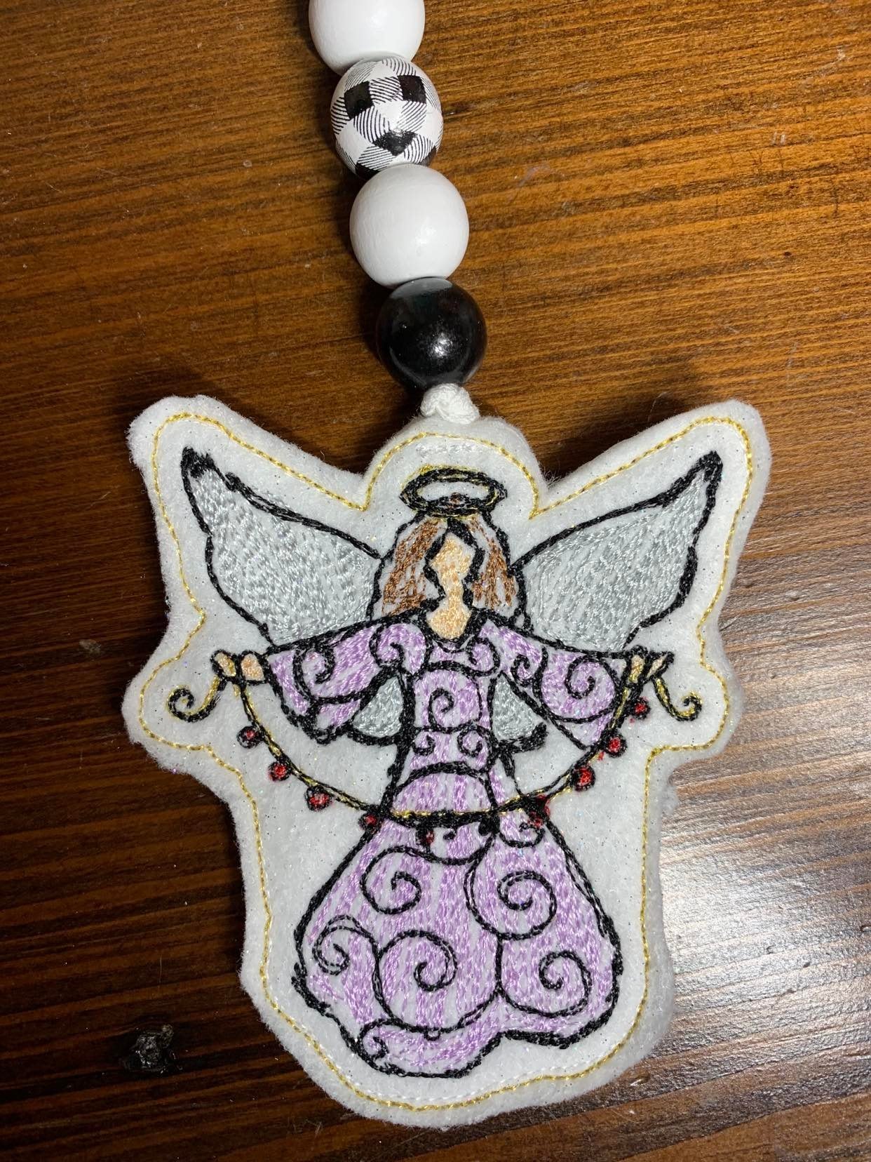 Angel Christmas 6 Ornament ITH