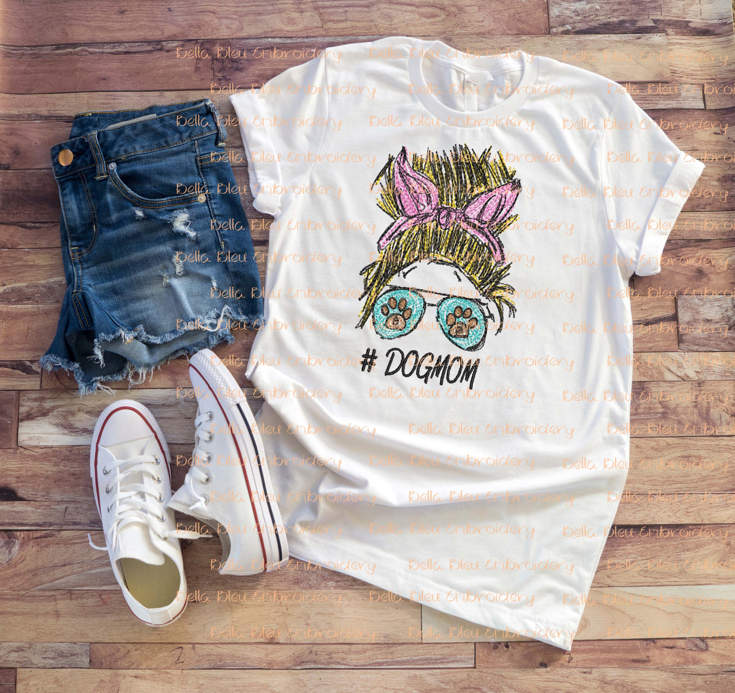 Dog Mom Life Scribble design