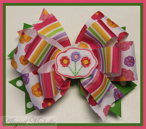 Spring Flowers Feltie Clippie and Bow Center ITH