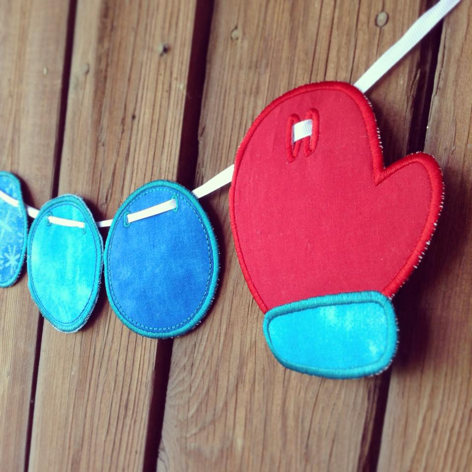 Mitten Banner Add On - 4 Sizes