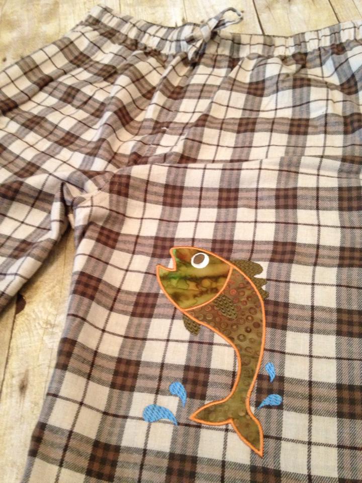 KRD Fish Applique jumping out of water