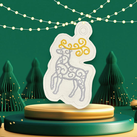 ITH Christmas Reindeer 1 Swirl Ornament