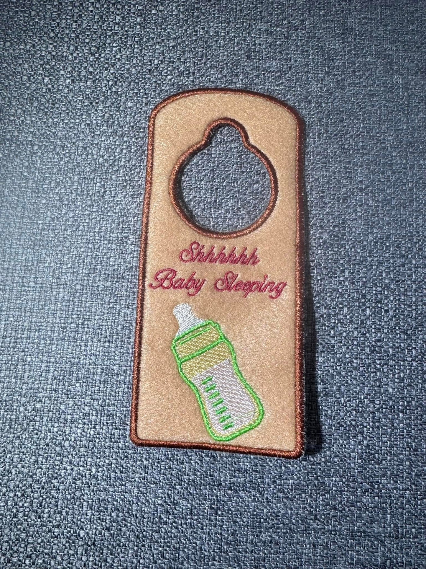 ITH Baby Bottle Sleeping Door Hanger