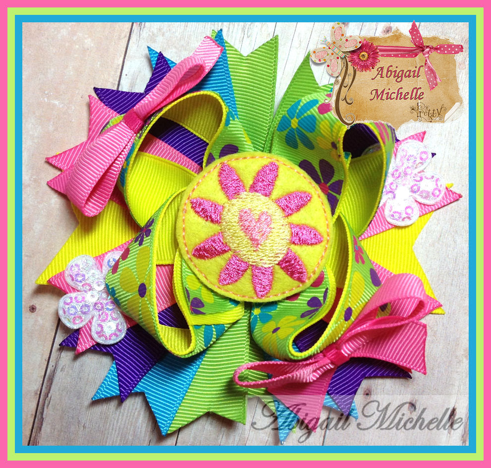 Flower Clippie and Bow Center ITH