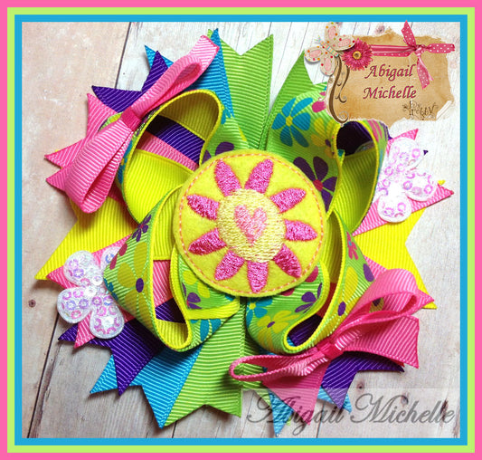 Flower Clippie and Bow Center ITH