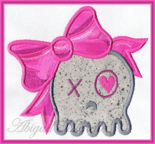 Girly Heart Skull Applique - 4 Sizes!