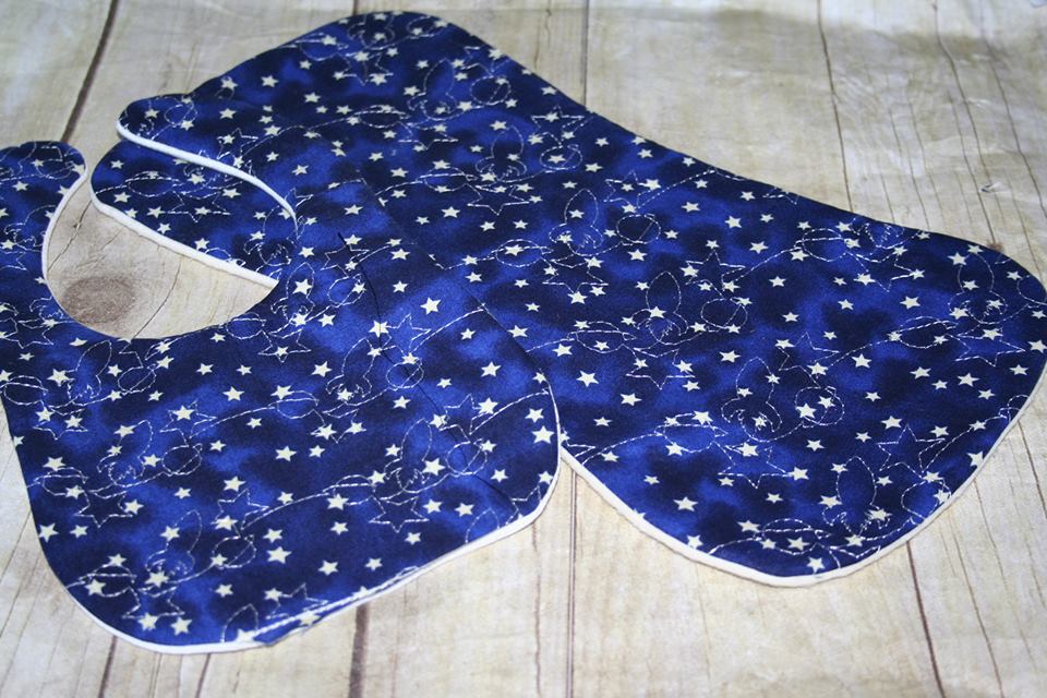 ITH In The hoop Bib with Rocket Space Ship Quilt Stipple machine embroidery design