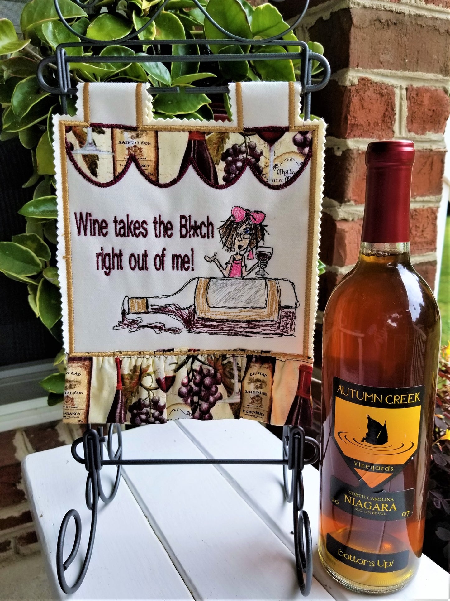 When in Doubt, add more wine Scribble design