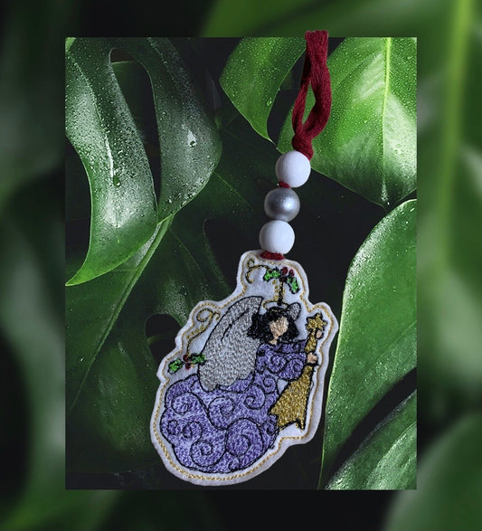 Angel Christmas 5 Ornament ITH