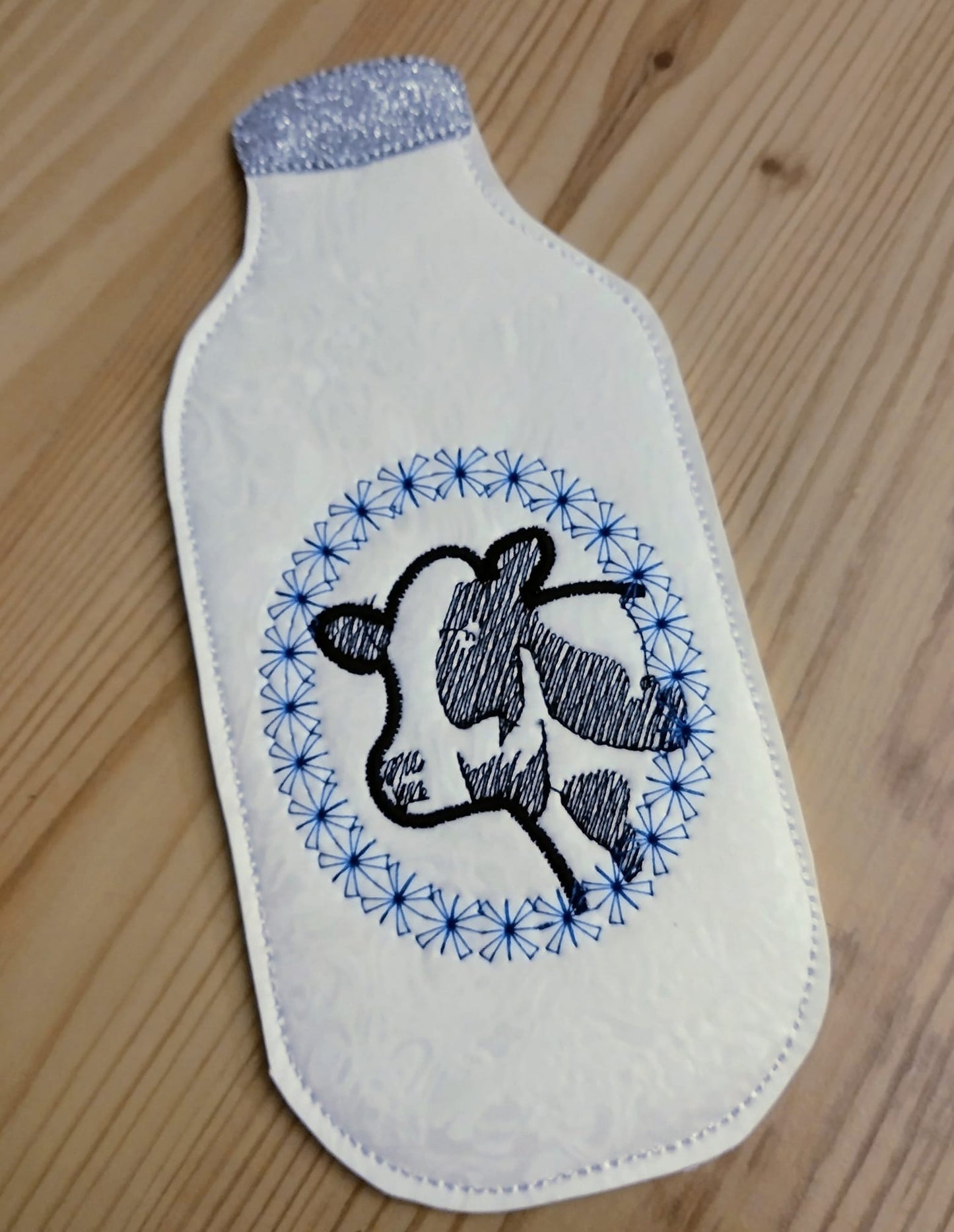 Sketchy Cow Milk Jug ITH Play food