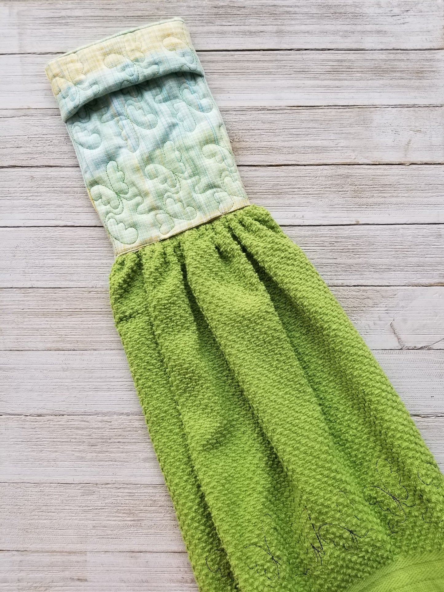 ITH Butterfly Stipple Towel Handle Topper