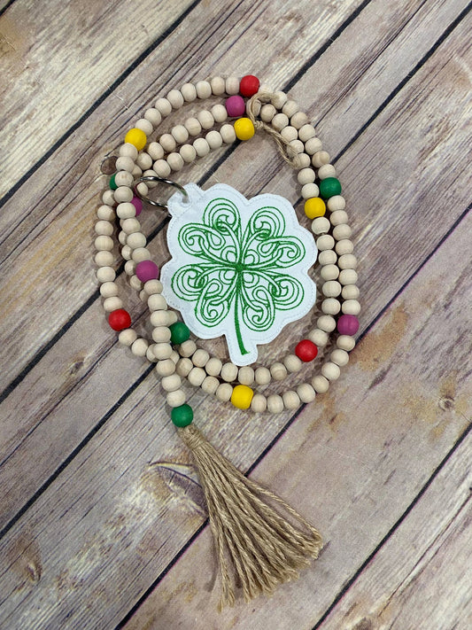 Clover St Patricks Day bean stitch Charm ITH