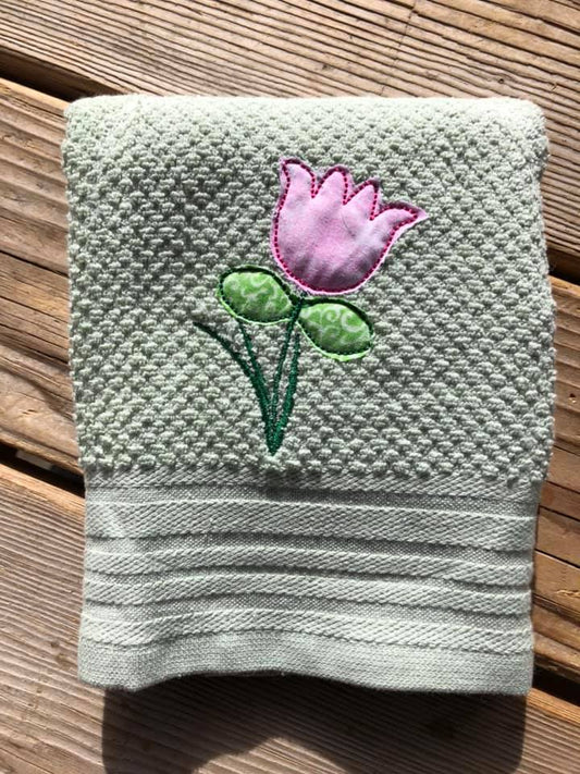 Raggy Tulip flower bean stitch applique