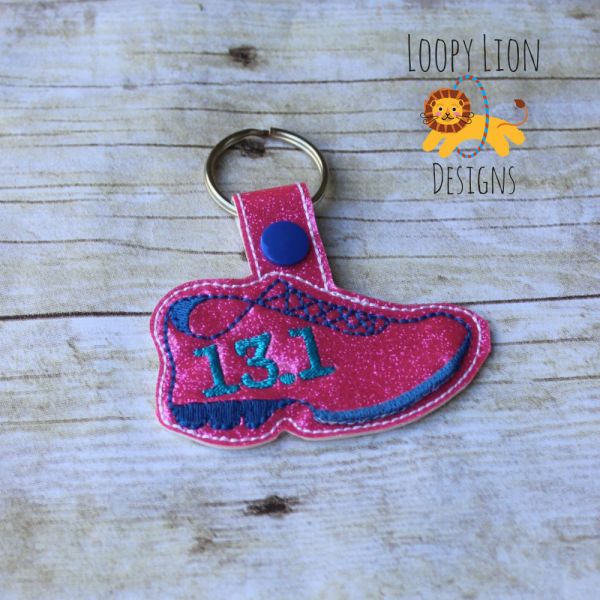 Running Shoe Set ITH Key fob