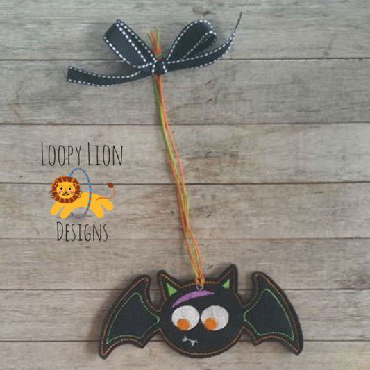 ITH Hanging Bat
