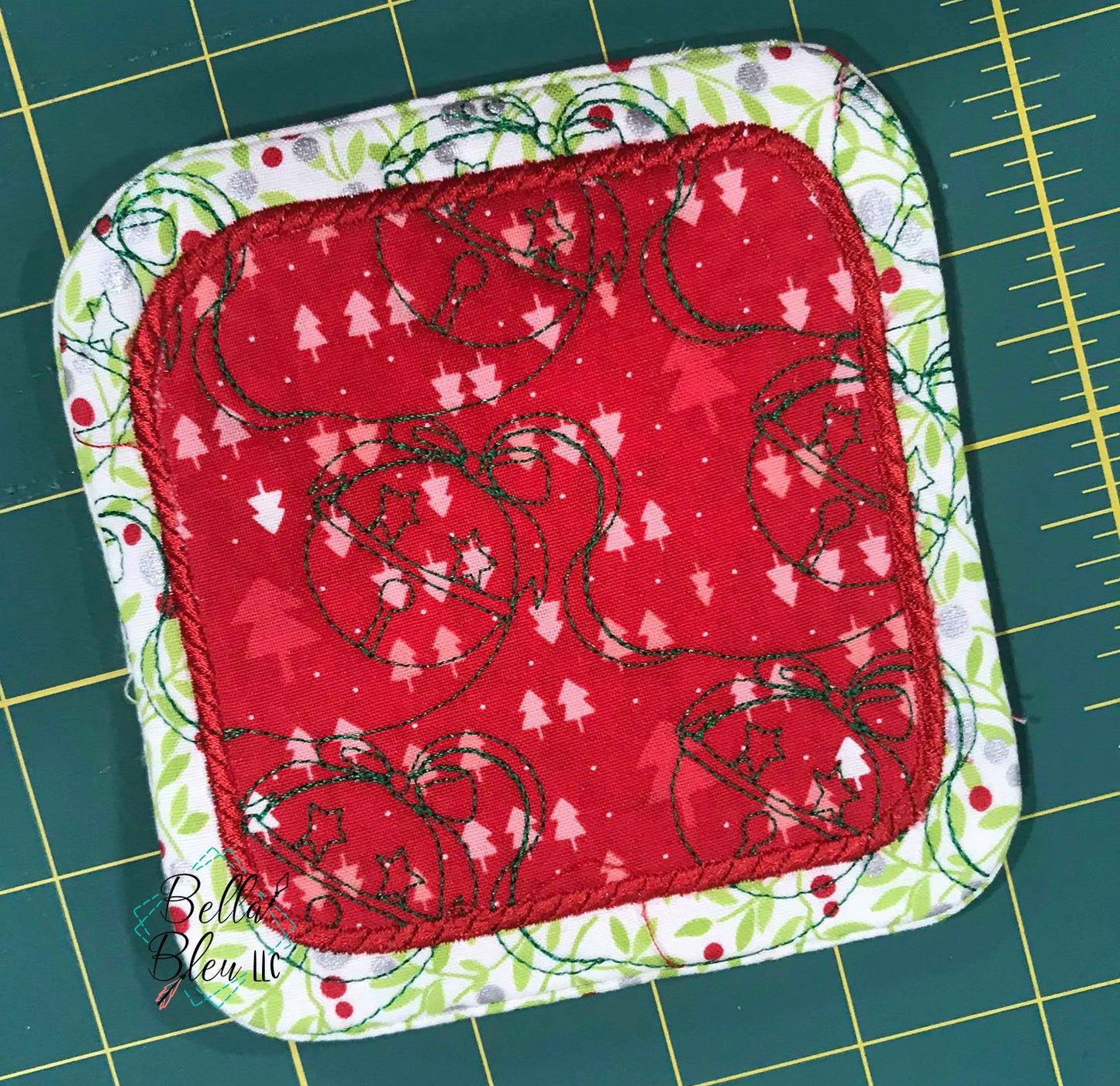 ITH Christmas Jingle Bells  Stipple Mug Rug