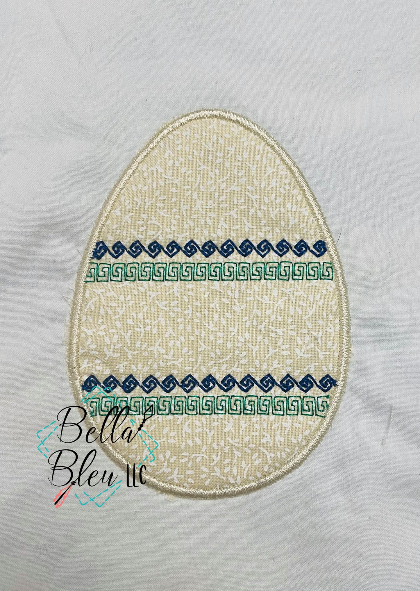 Easter Egg with chain decoration